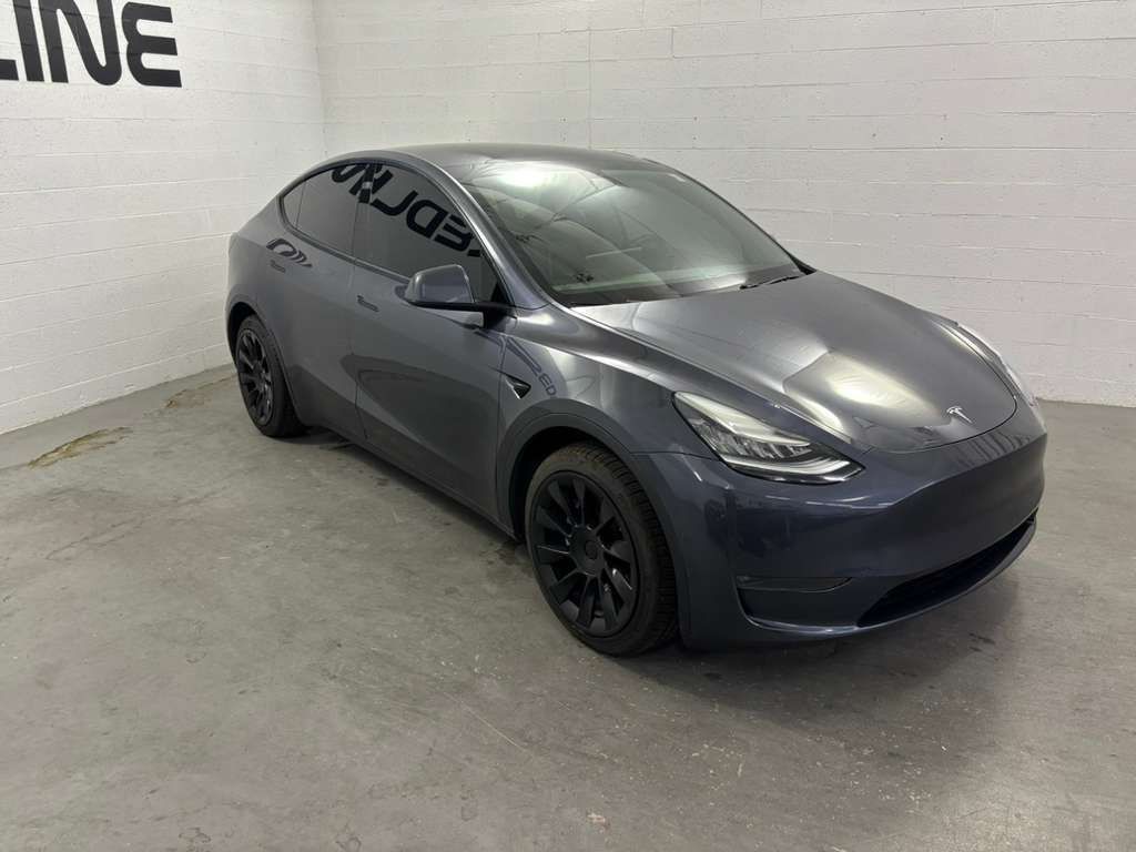 2020 Tesla Model Y Image 3