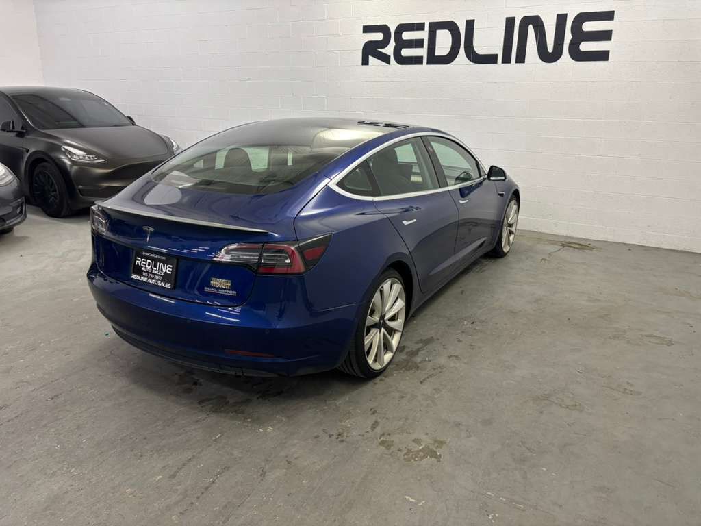 2019 Tesla Model 3 Image 10