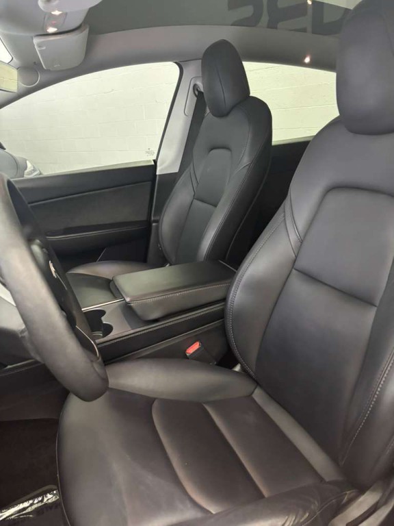 2021 Tesla Model Y Image 4