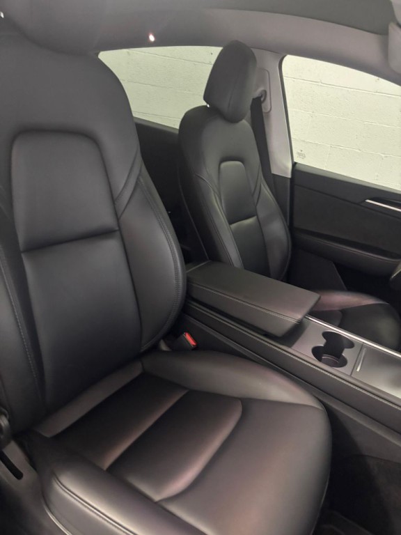 2023 Tesla Model Y Image 6