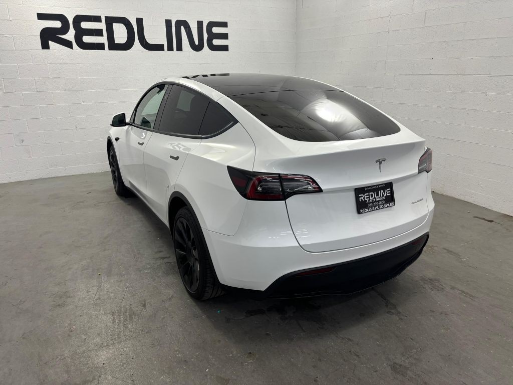 2023 Tesla Model Y Image 6