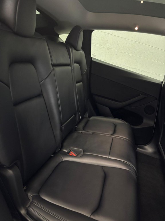 2023 Tesla Model Y Image 11
