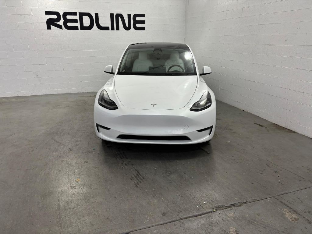 2023 Tesla Model Y Image 2