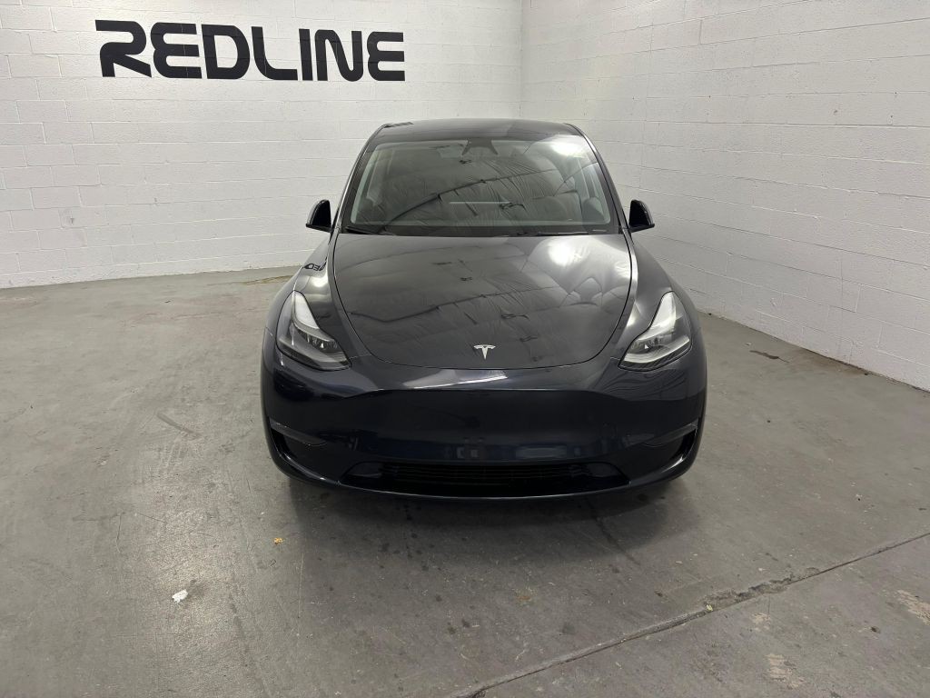 2024 Tesla Model Y Image 2