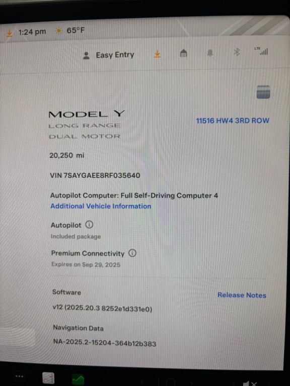 2024 Tesla Model Y Image 12