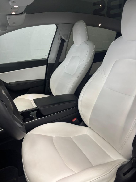 2020 Tesla Model Y Image 4
