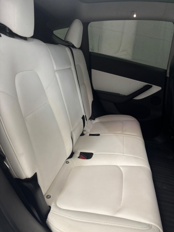 2020 Tesla Model Y Image 7