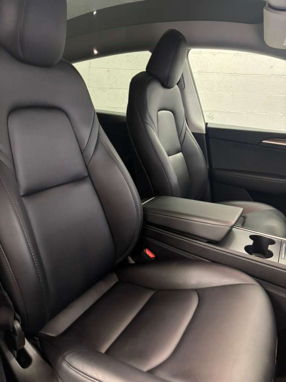 2023 Tesla Model Y Image 5