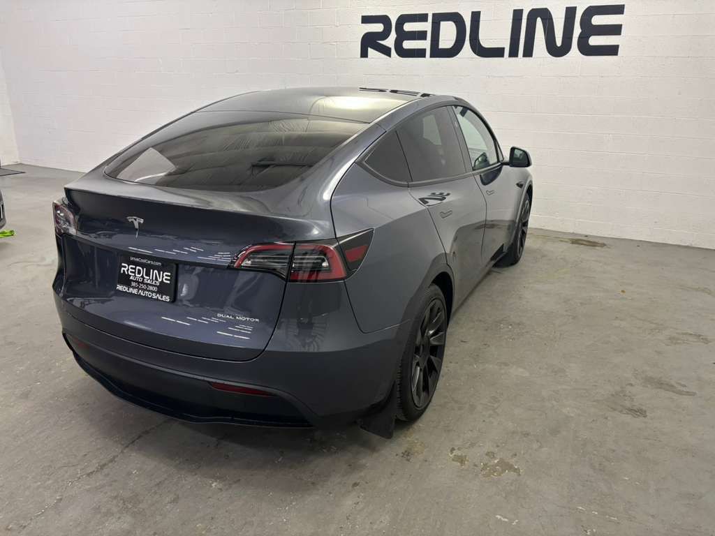 2023 Tesla Model Y Image 11
