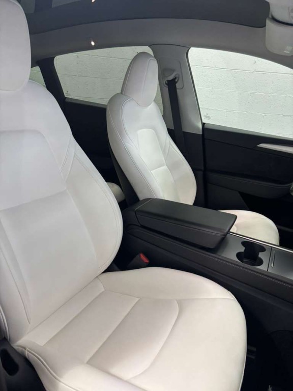 2023 Tesla Model Y Image 5
