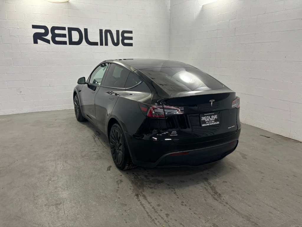 2023 Tesla Model Y Image 10