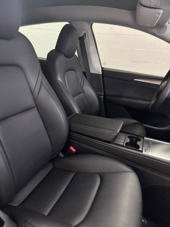 2023 Tesla Model Y Image 5