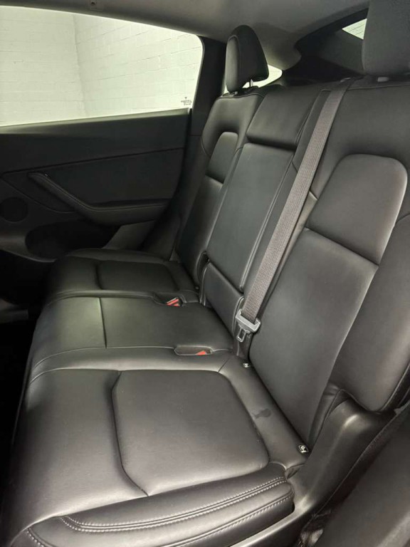 2023 Tesla Model Y Image 6