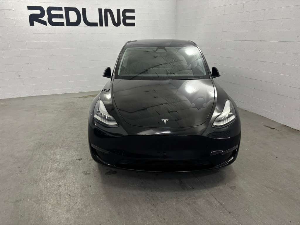 2023 Tesla Model Y Image 2