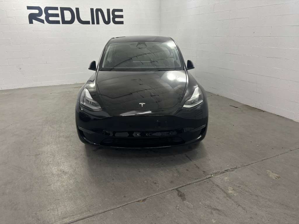 2023 Tesla Model Y Image 2