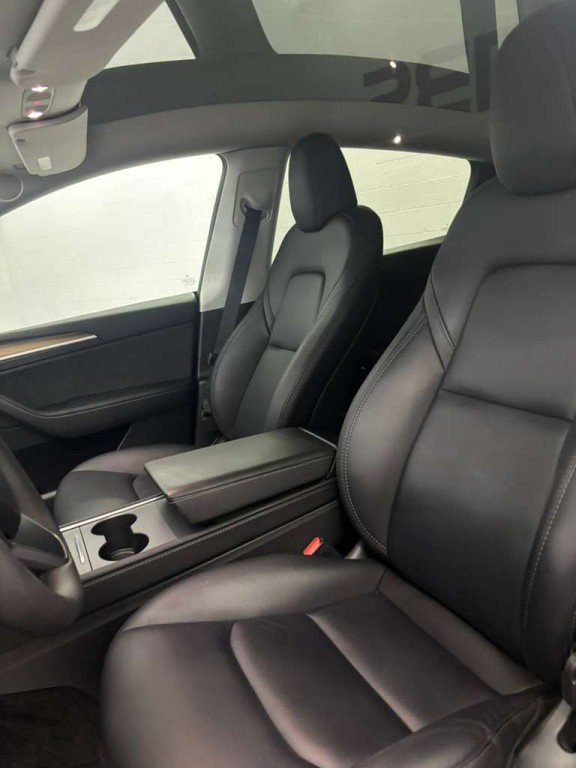 2023 Tesla Model Y Image 4