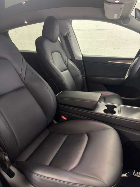2023 Tesla Model Y Image 5