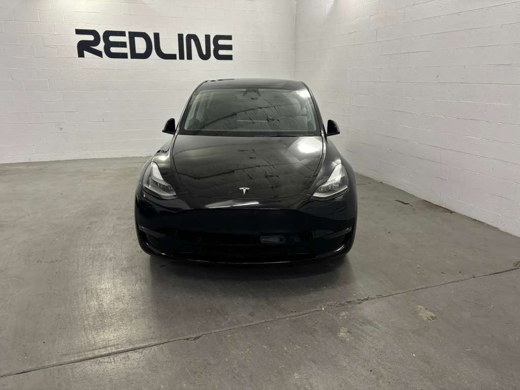 2023 Tesla Model Y Image 2