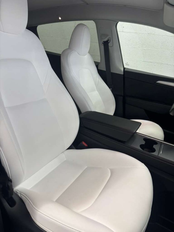 2023 Tesla Model Y Image 5