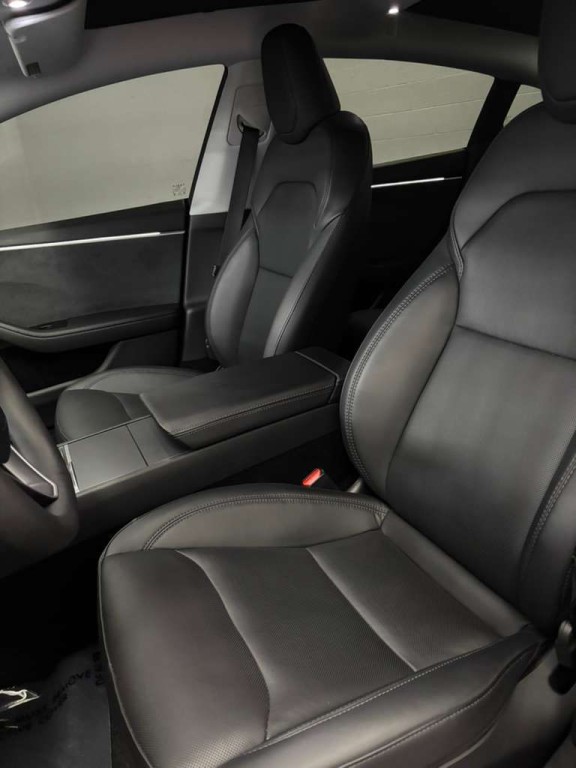 2024 Tesla Model 3 Image 4