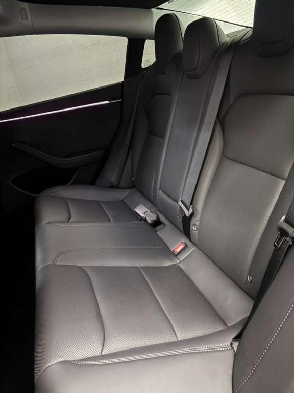 2024 Tesla Model 3 Image 6