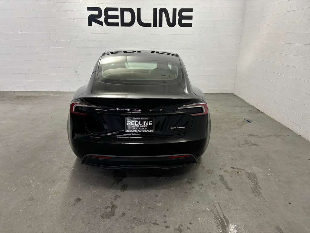 2024 Tesla Model 3 Image 8