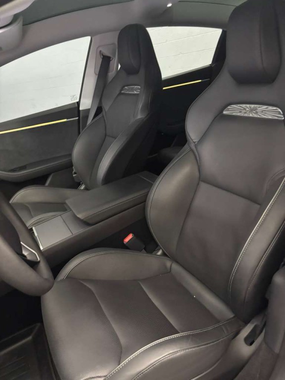 2024 Tesla Model 3 Image 4