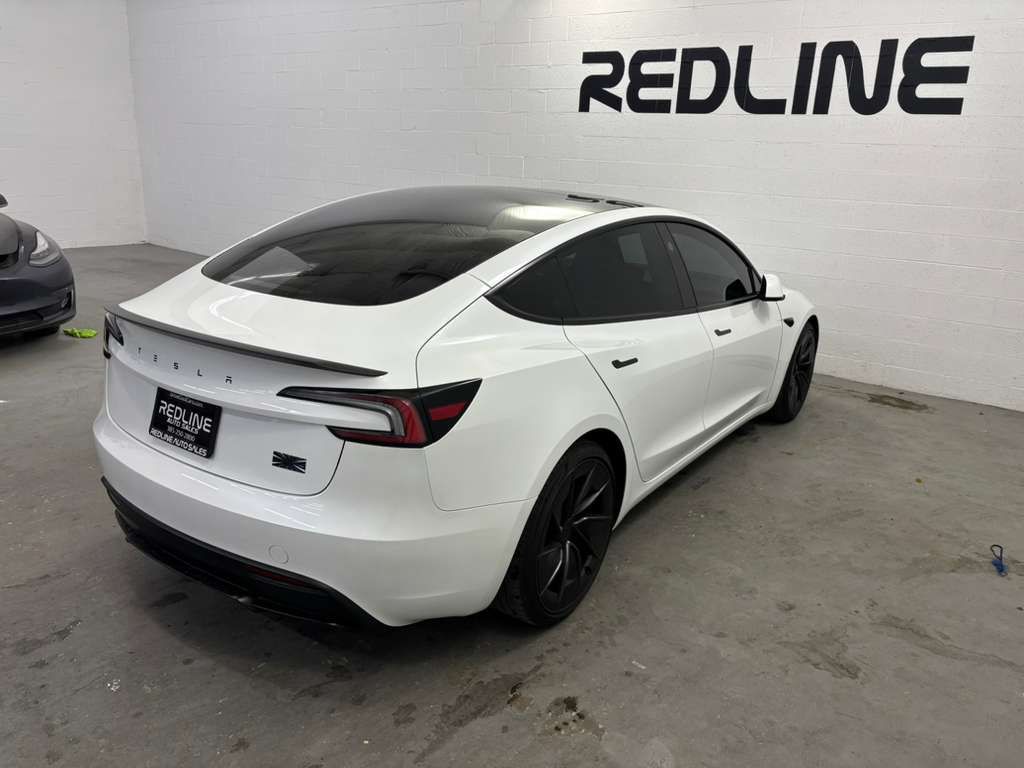 2024 Tesla Model 3 Image 10