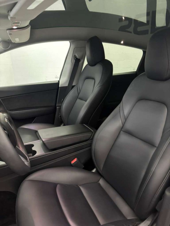 2021 Tesla Model Y Image 4