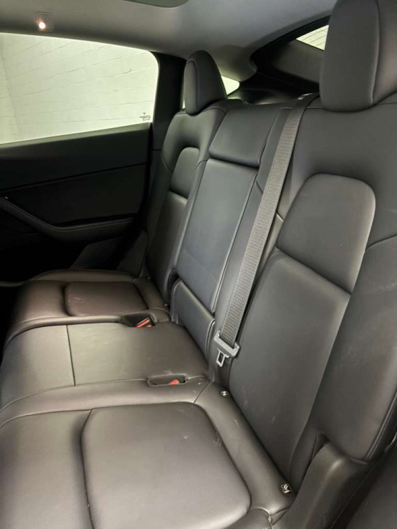 2021 Tesla Model Y Image 6