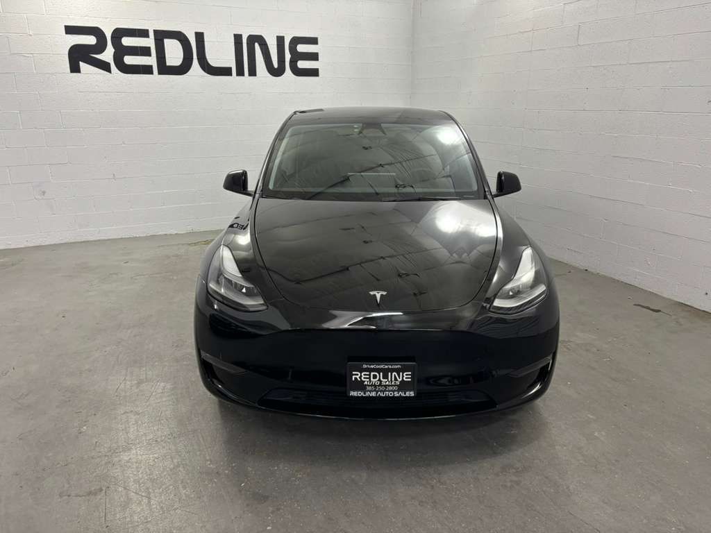 2023 Tesla Model Y Image 2