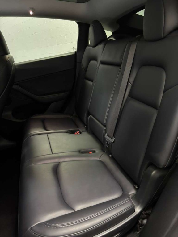 2023 Tesla Model Y Image 6