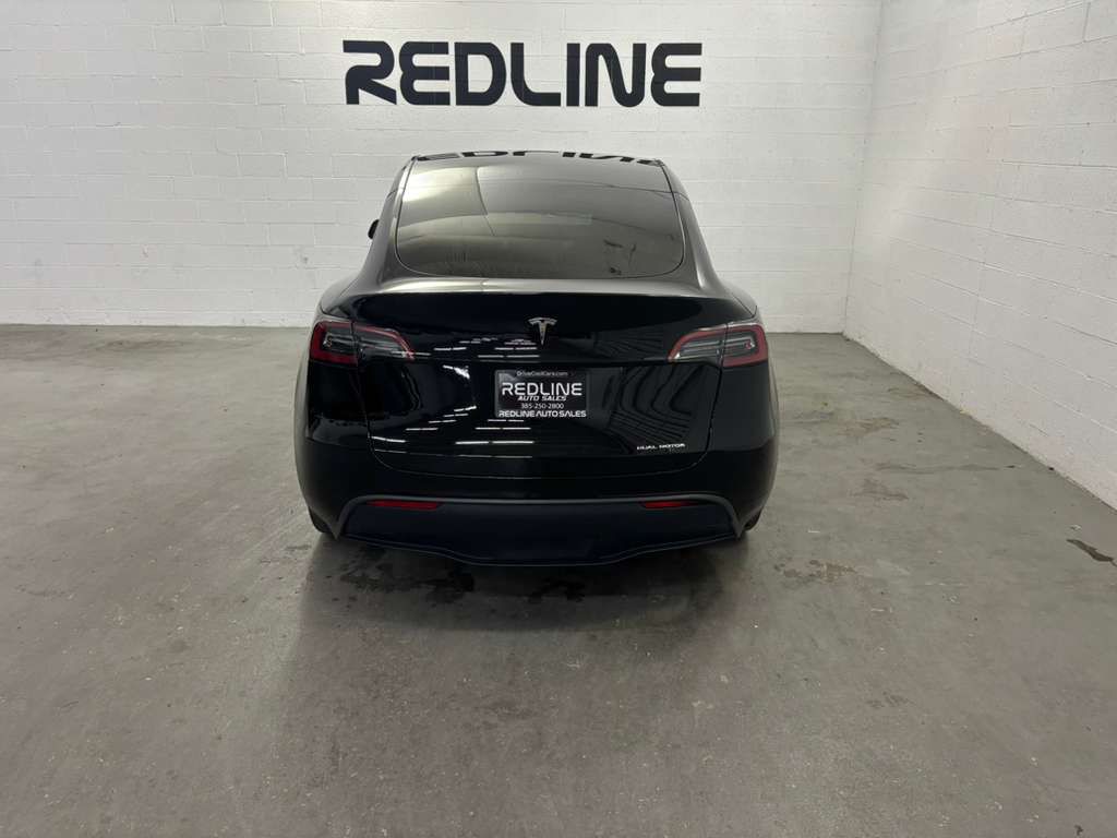 2023 Tesla Model Y Image 9