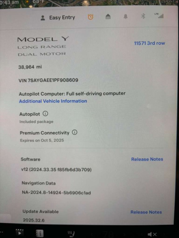2023 Tesla Model Y Image 12