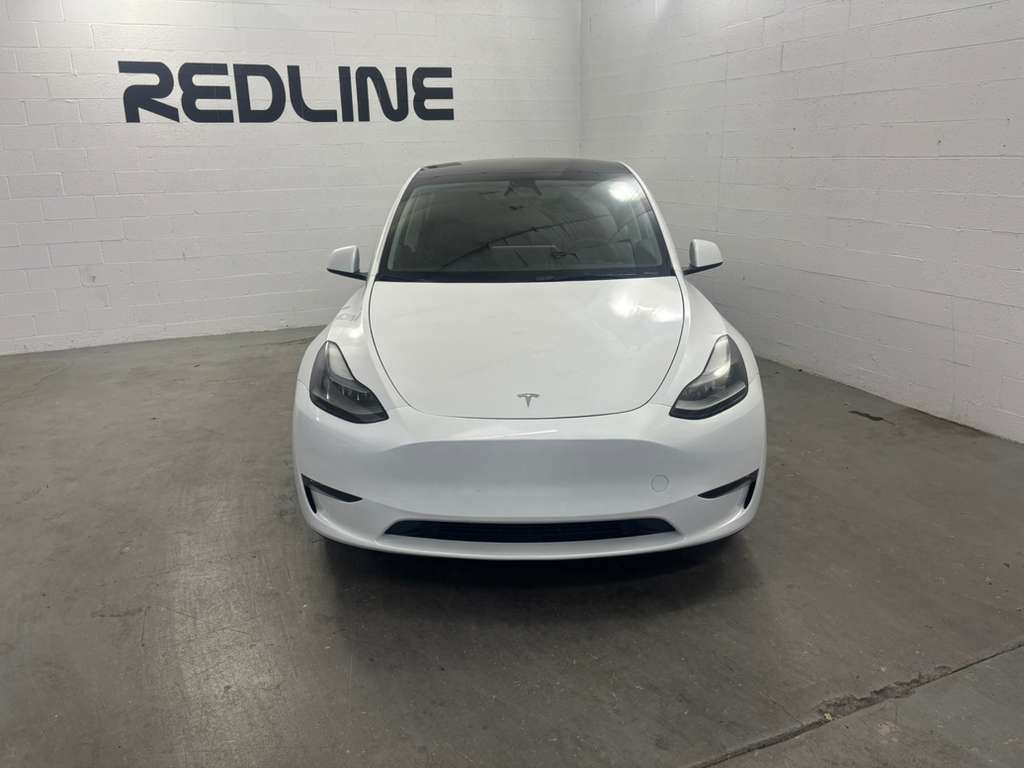 2023 Tesla Model Y Image 2