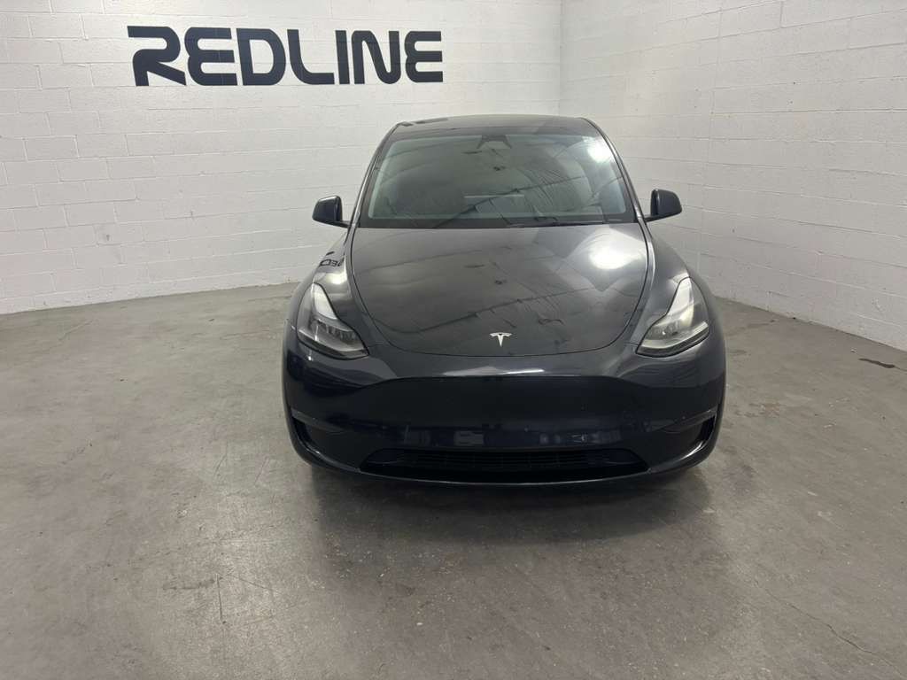 2024 Tesla Model Y Image 2