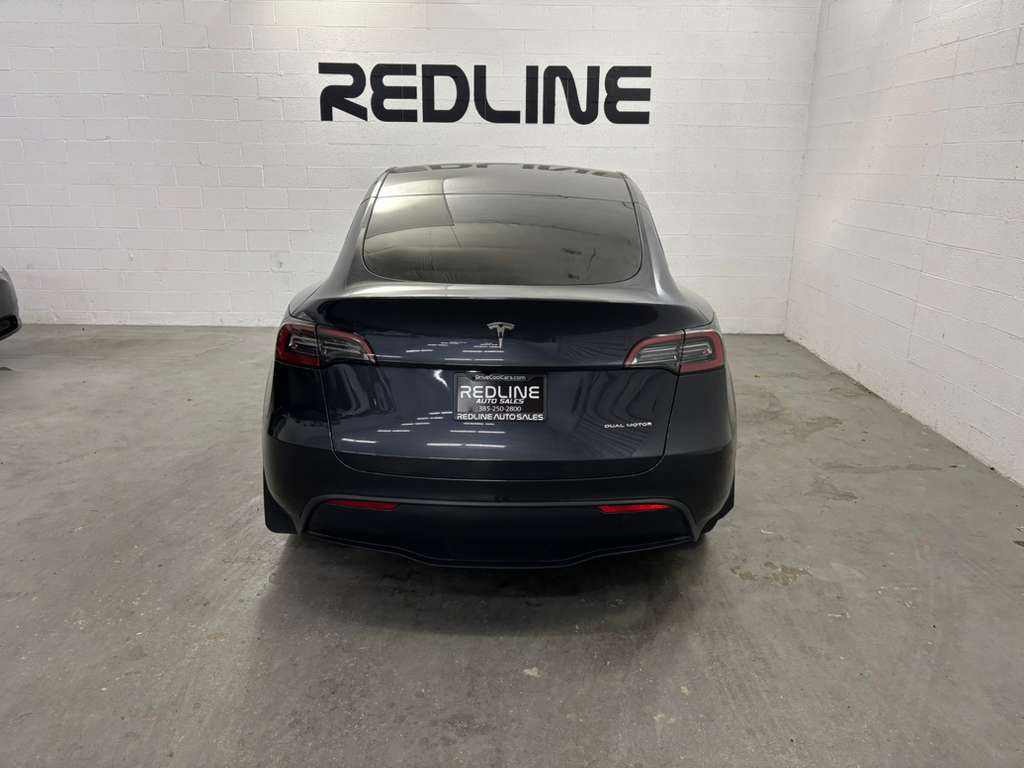 2024 Tesla Model Y Image 9