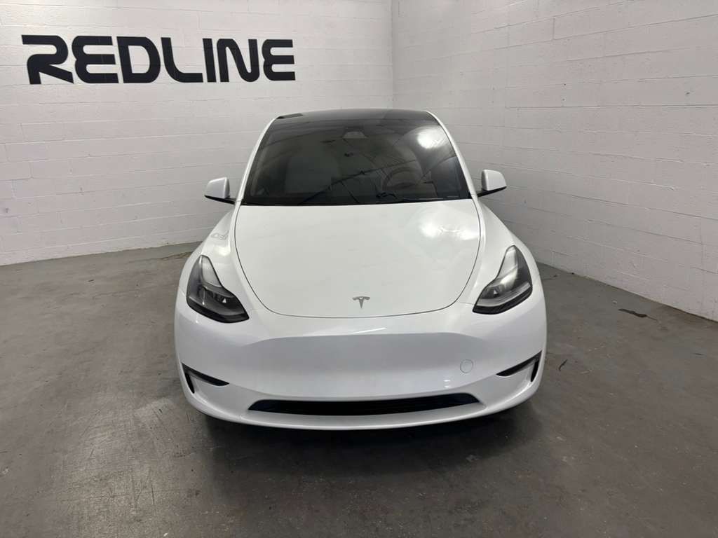 2023 Tesla Model Y Image 2