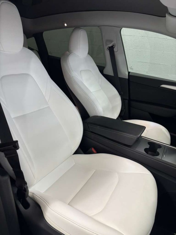 2023 Tesla Model Y Image 4