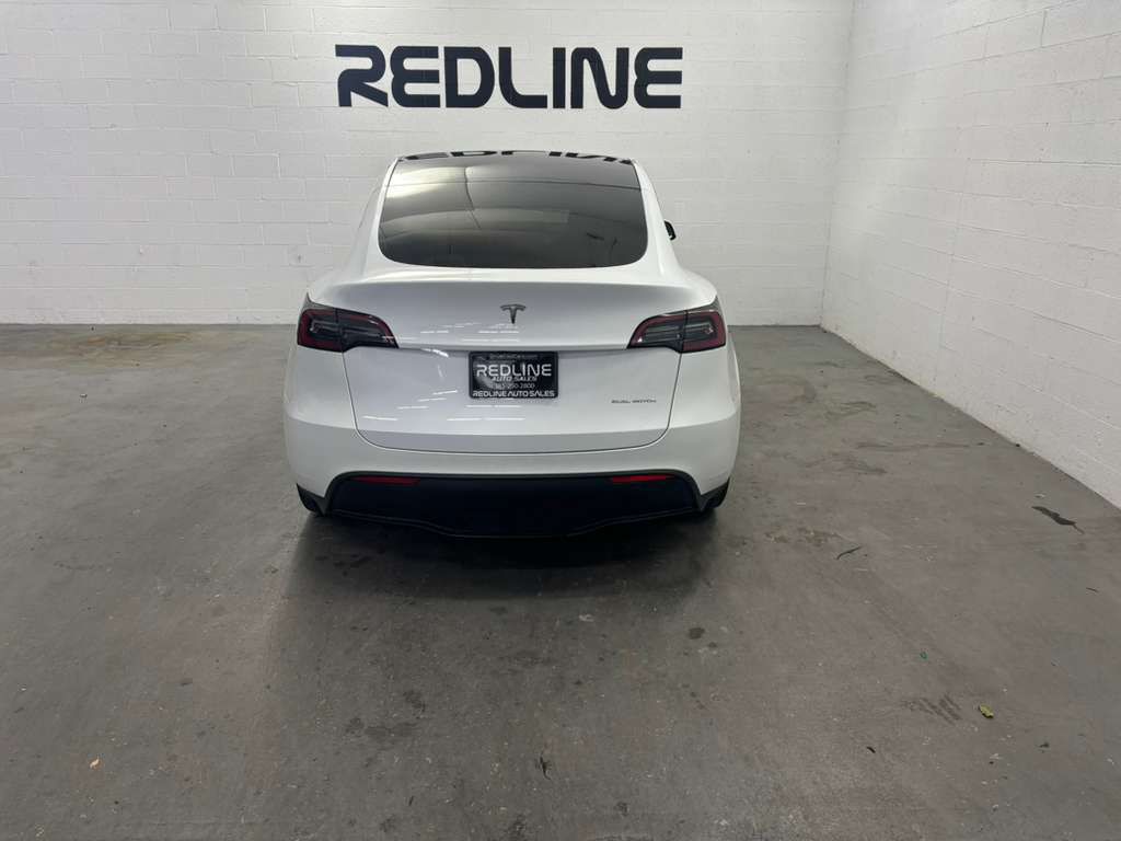 2023 Tesla Model Y Image 9