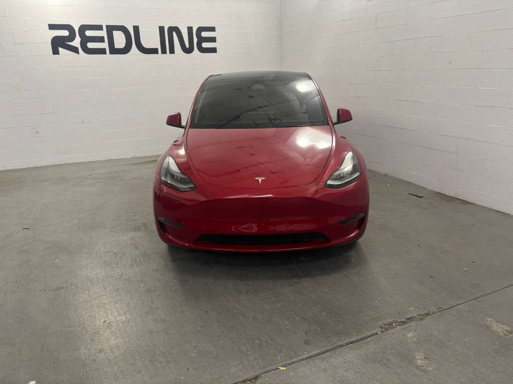 2023 Tesla Model Y Image 2