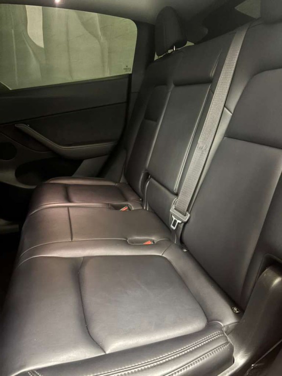2023 Tesla Model Y Image 6