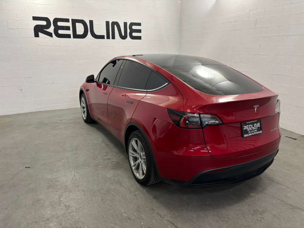 2023 Tesla Model Y Image 10