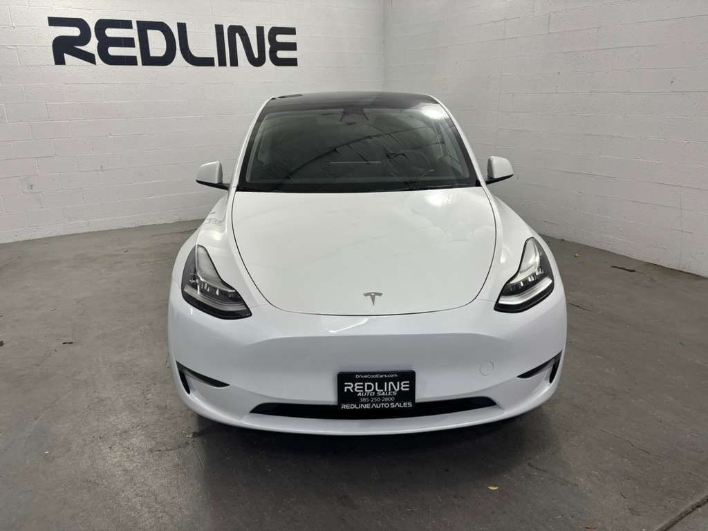2023 Tesla Model Y Image 2