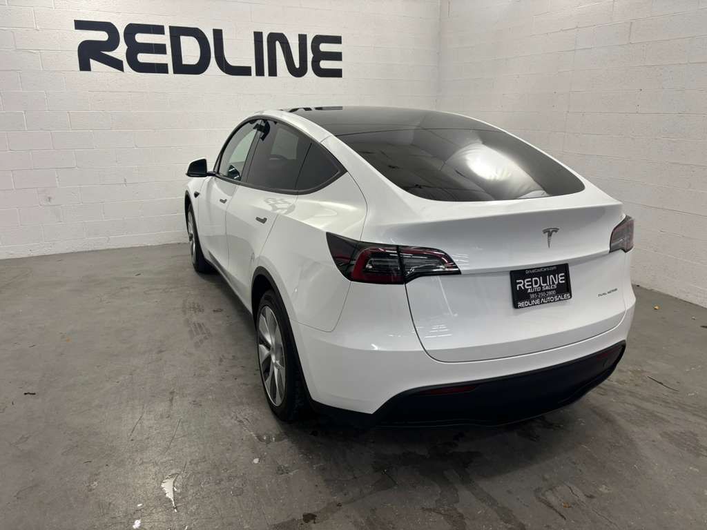 2023 Tesla Model Y Image 9