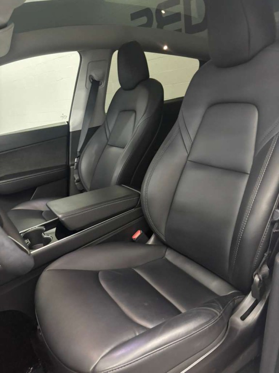 2021 Tesla Model Y Image 4