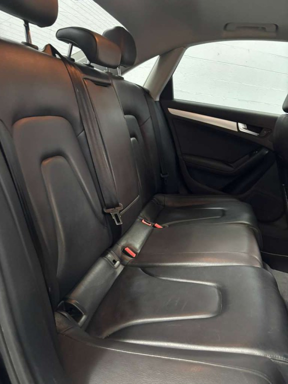 2016 Audi A4 Image 6