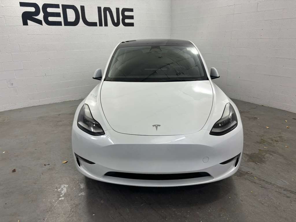 2023 Tesla Model Y Image 2