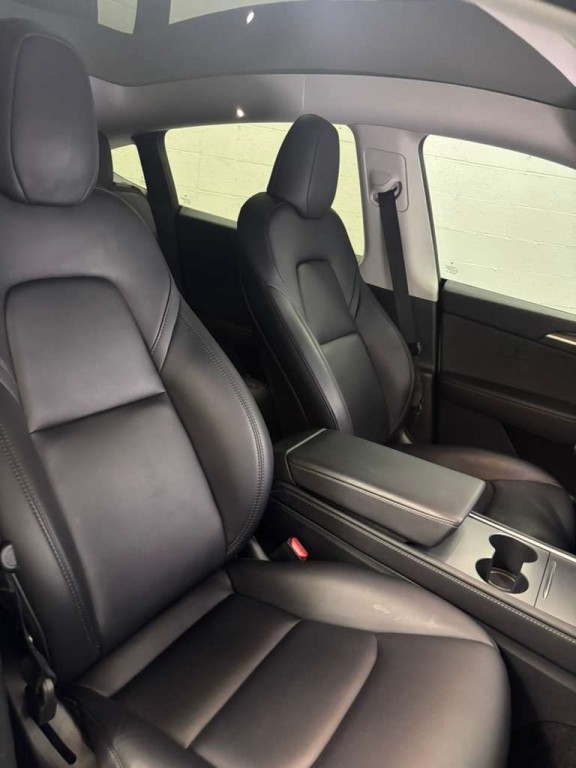 2023 Tesla Model Y Image 5