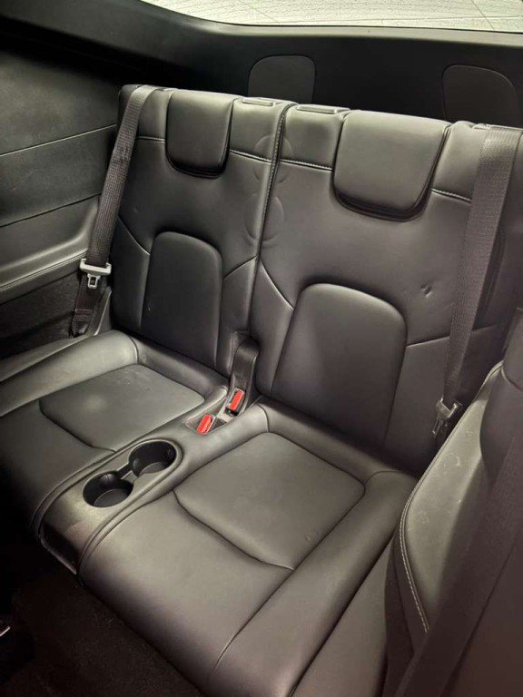 2023 Tesla Model Y Image 8